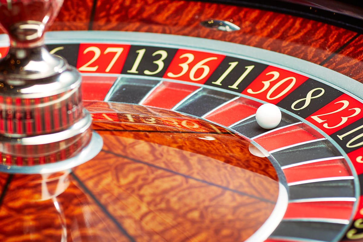 Roulette table game